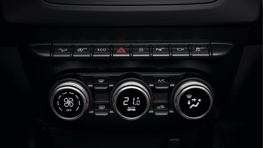 Детали интерьера Dacia Duster 2017 года  (WW) (фото 40 из 257)